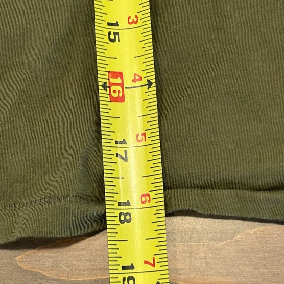 Universal Thread tshirt, olive green, womans size xxl - Picture 4 of 6